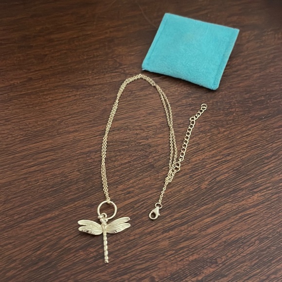 14K Gold dragonfly / Butterfly necklace (NWOT) Amazing detail - Picture 6 of 6